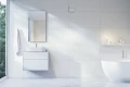 01233200_UC-10 BREEZE_SILVER_Amb01.jpg